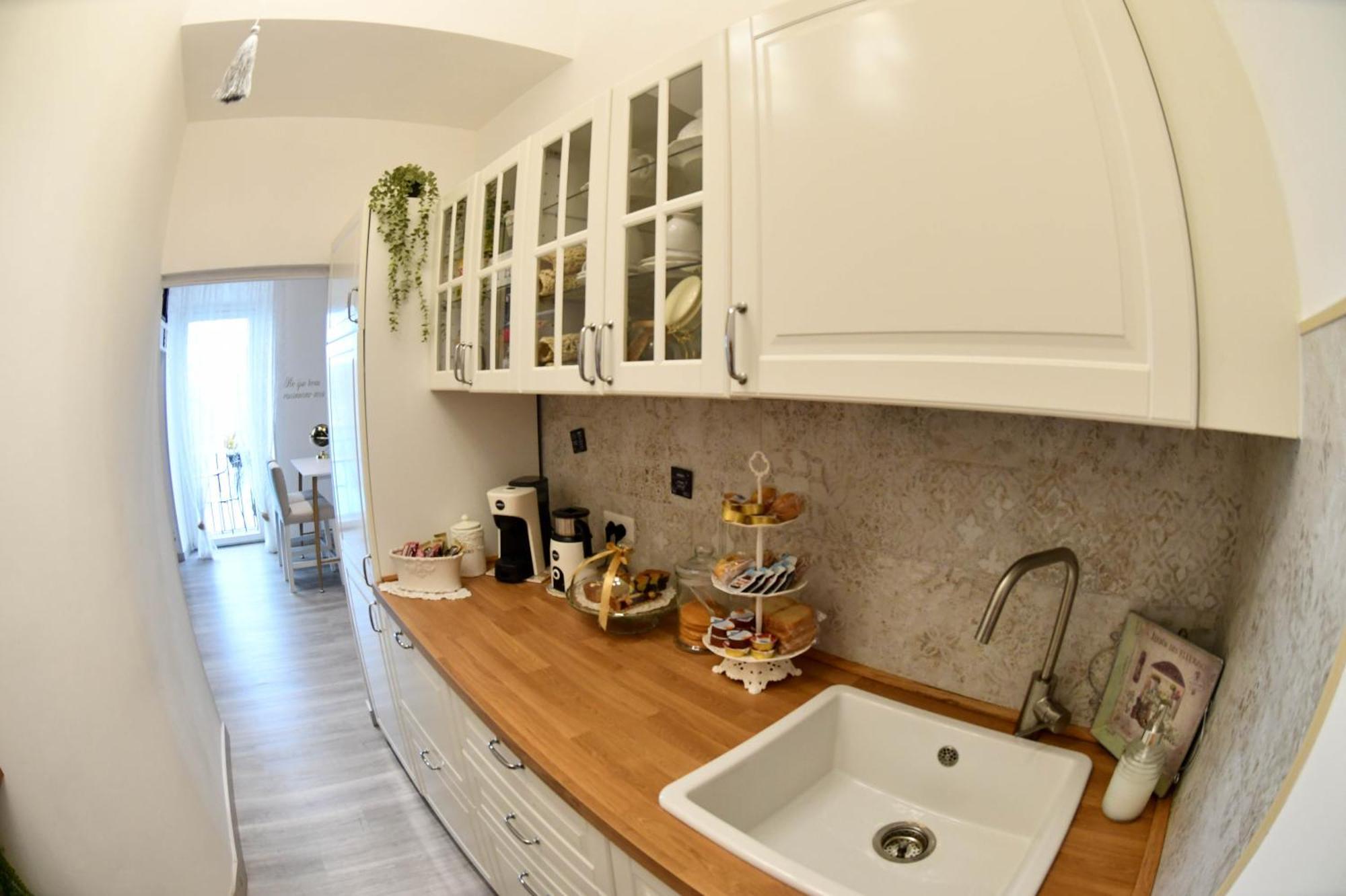 B&B Carpe Diem Vista Lago Кастель-Гандольфо Экстерьер фото